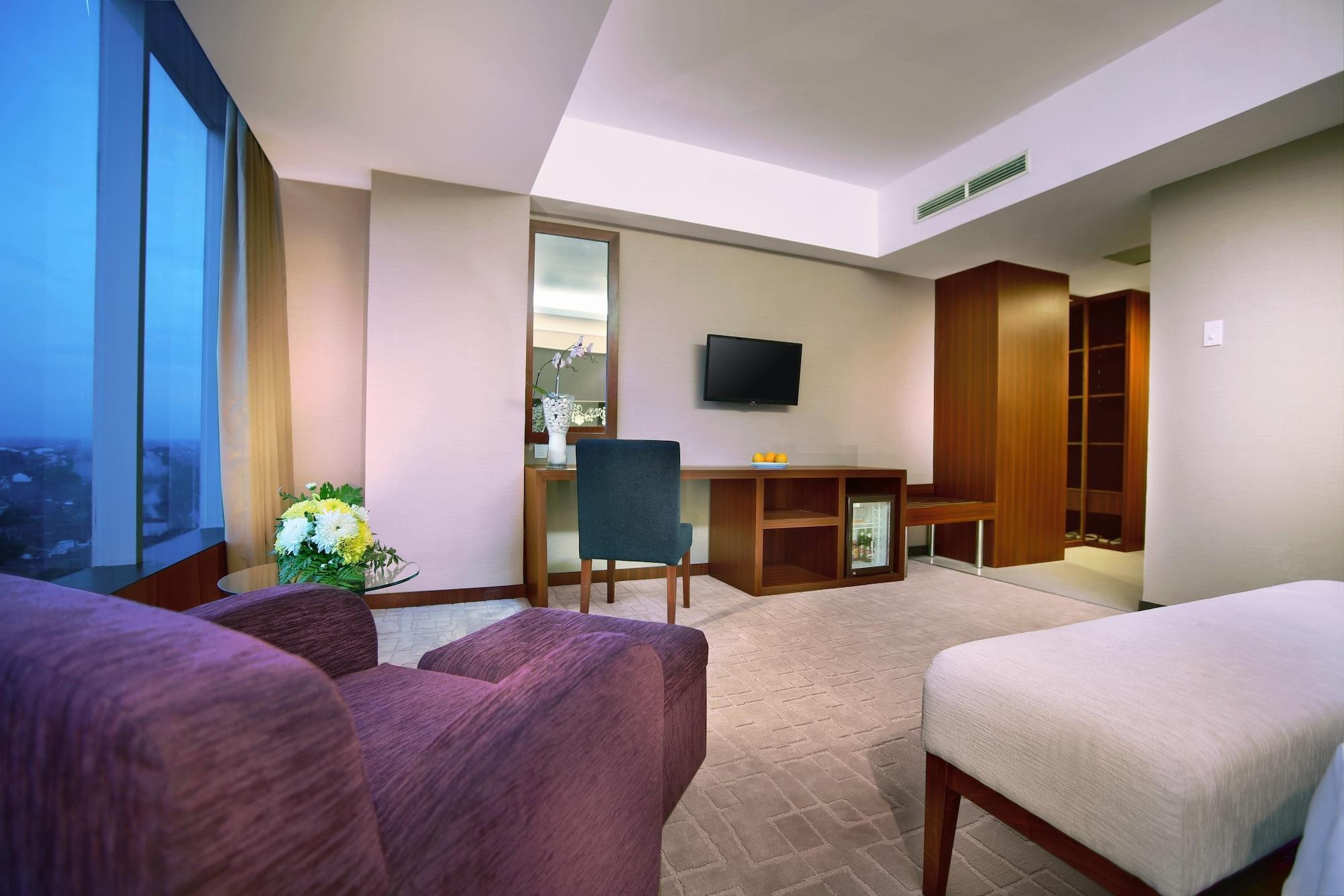 Aston Madiun Hotel & Conference Center Εξωτερικό φωτογραφία