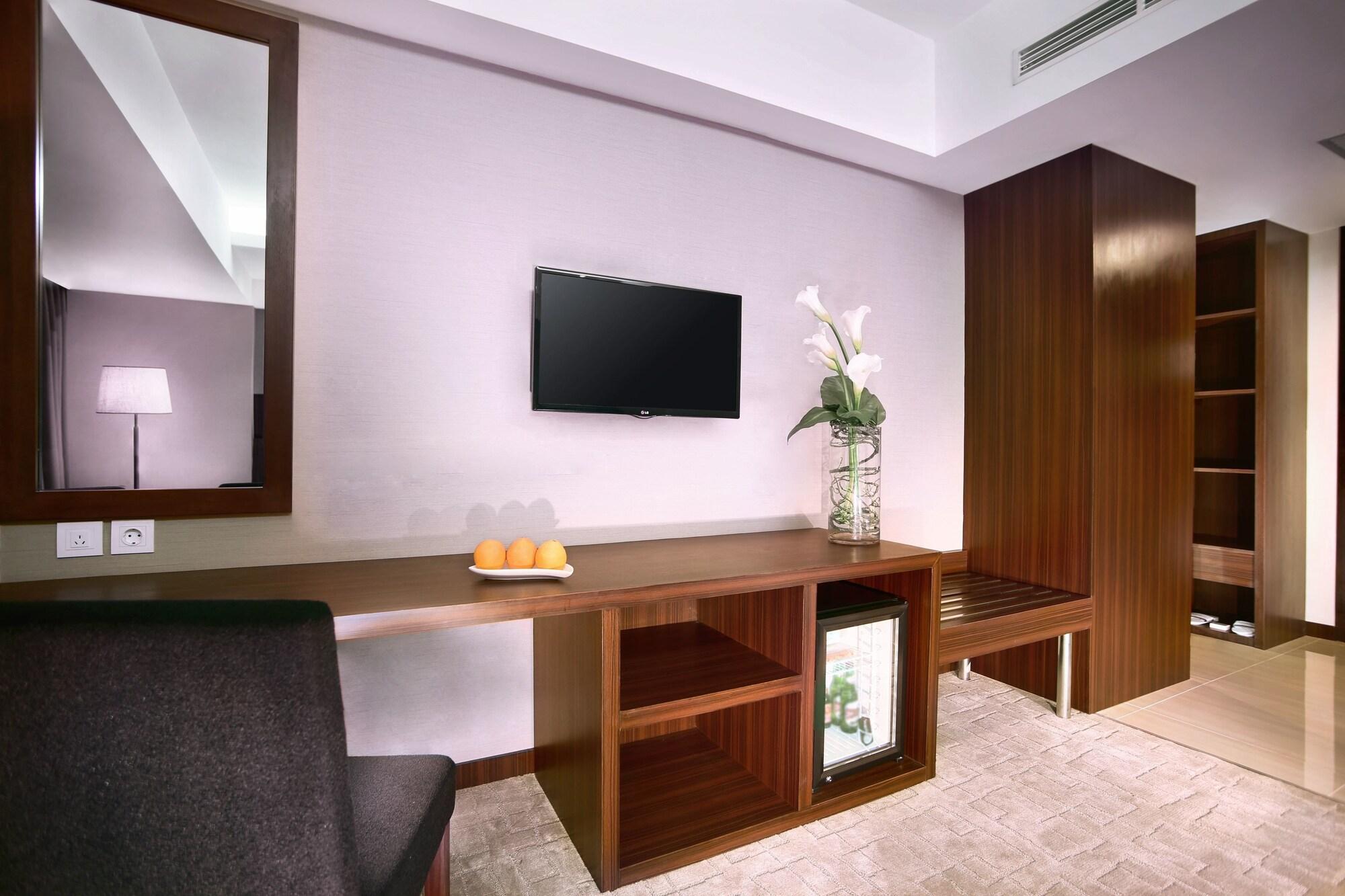 Aston Madiun Hotel & Conference Center Εξωτερικό φωτογραφία