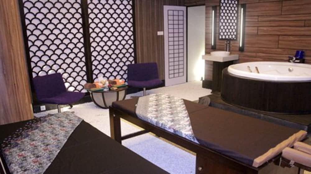 Aston Madiun Hotel & Conference Center Εξωτερικό φωτογραφία