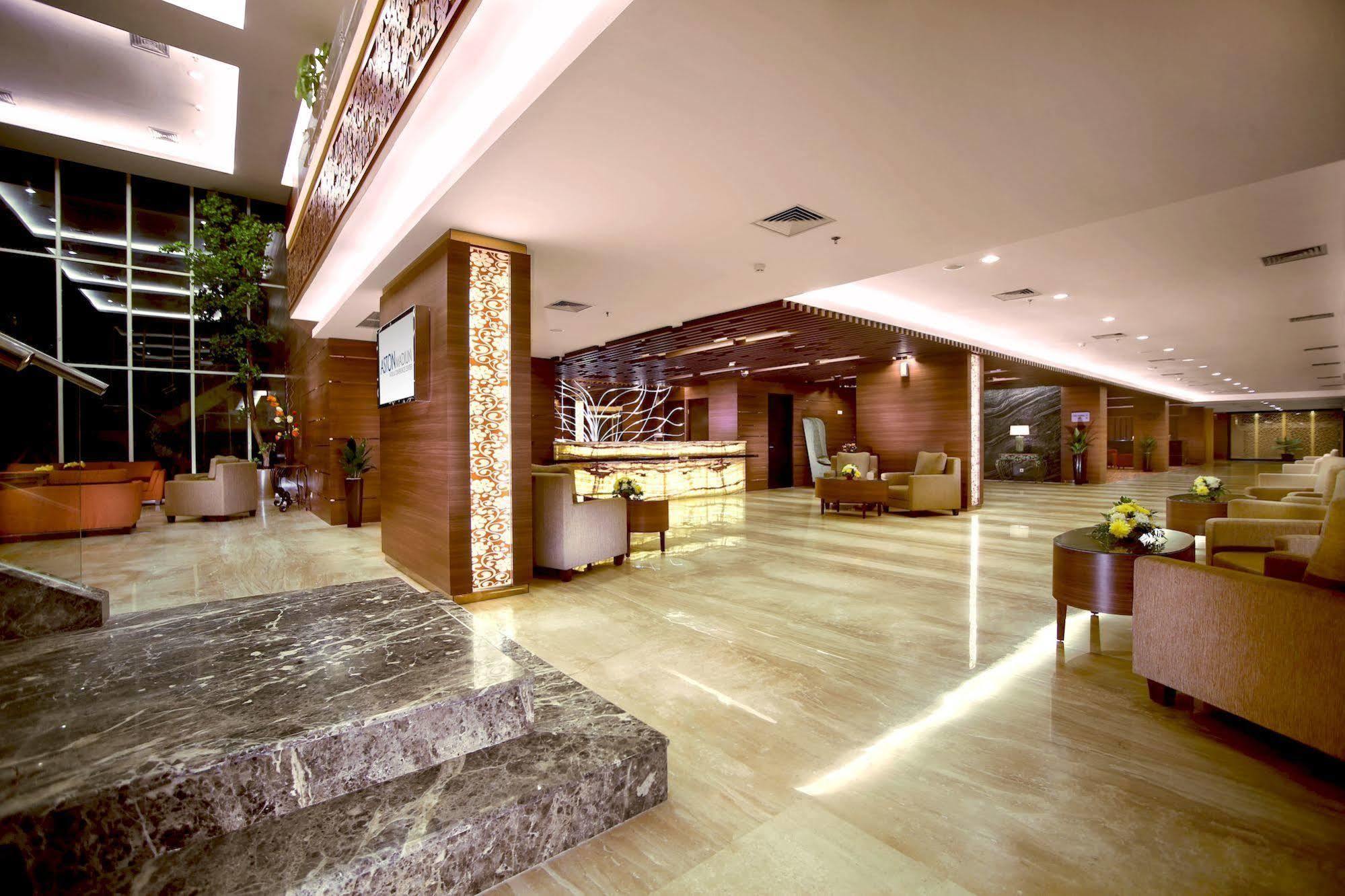 Aston Madiun Hotel & Conference Center Εξωτερικό φωτογραφία